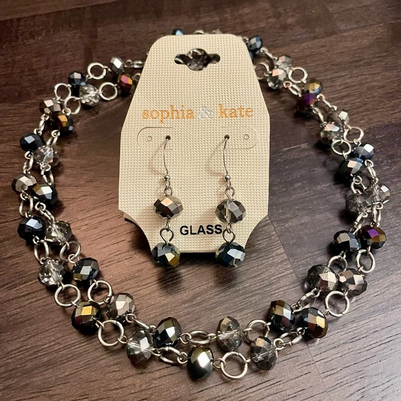 Sophia & Kate necklace and earrings - Picture 1 of 5